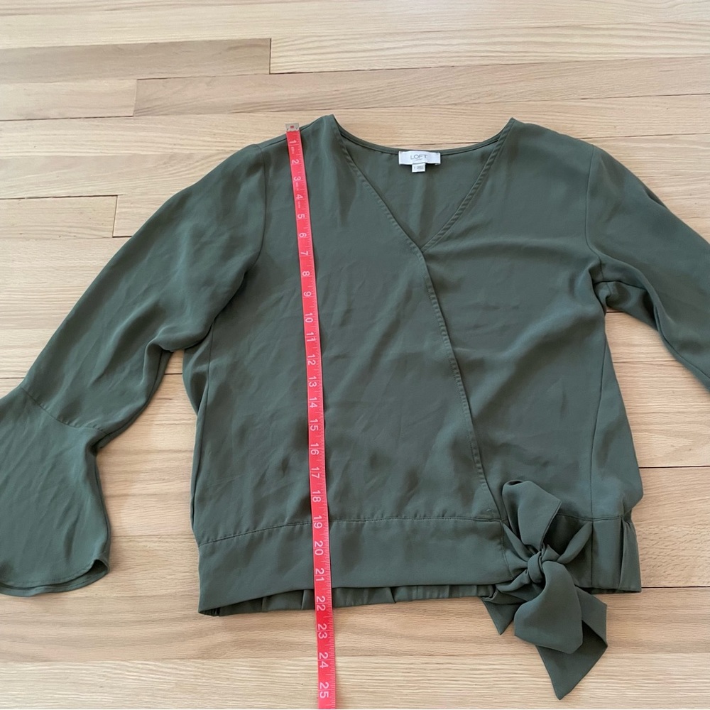Loft Olive Green Long Sleeve Bell Sleeve Faux Wrap Shirt Small - Picture 11 of 13